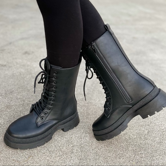 Black Combat Lace up boots - Picture 3 of 12